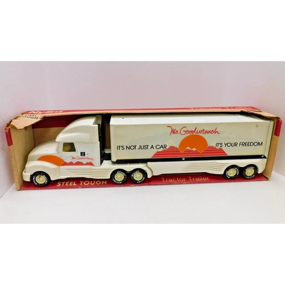 Vintage 1980s Nylint Mr. Goodwrench N0. 9020Z - 18 Wheeler NOS 24